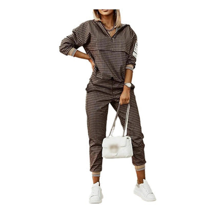 Printed long-sleeved shirts and trousers