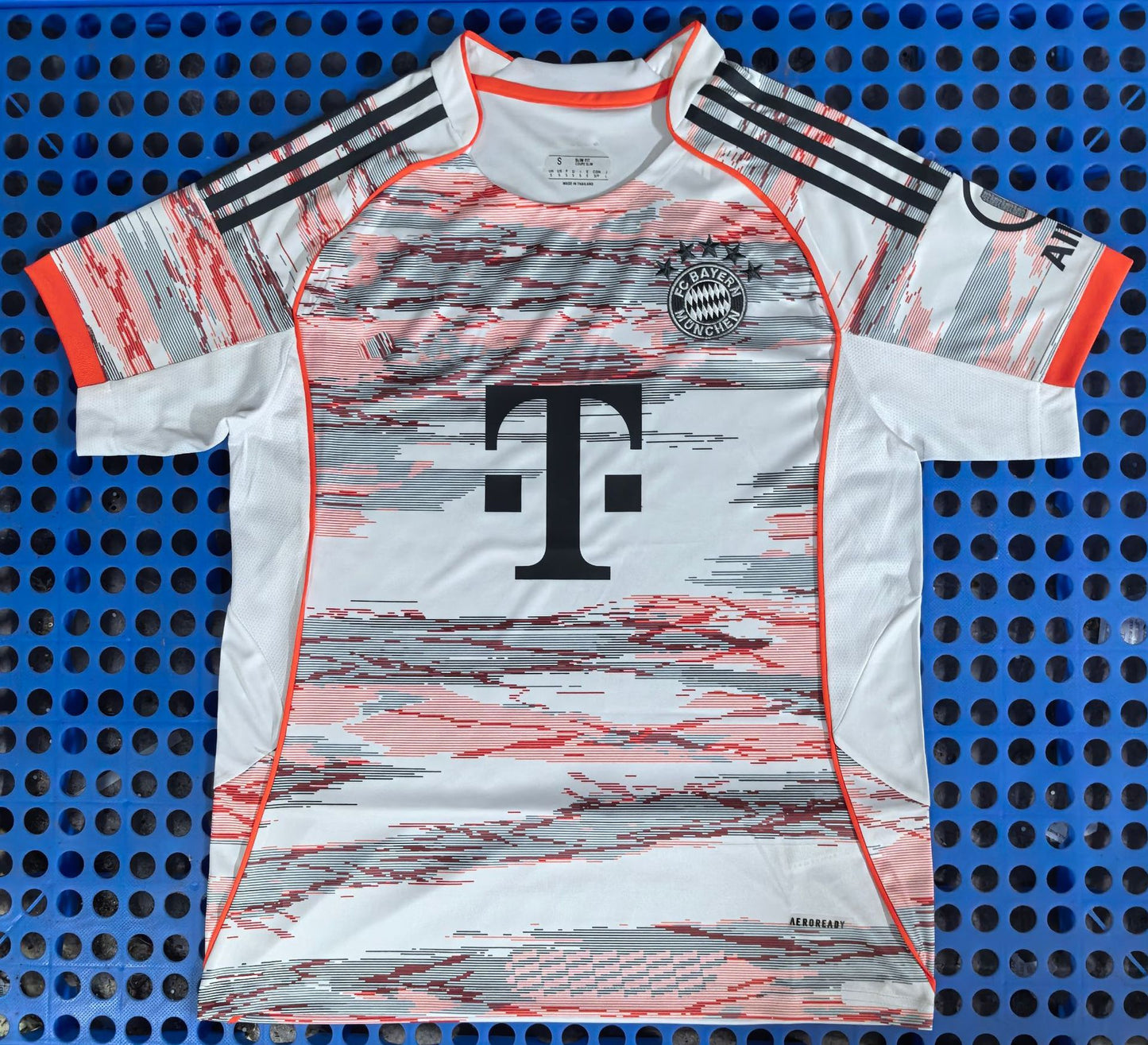 Printed soccer short-sleeved shirt