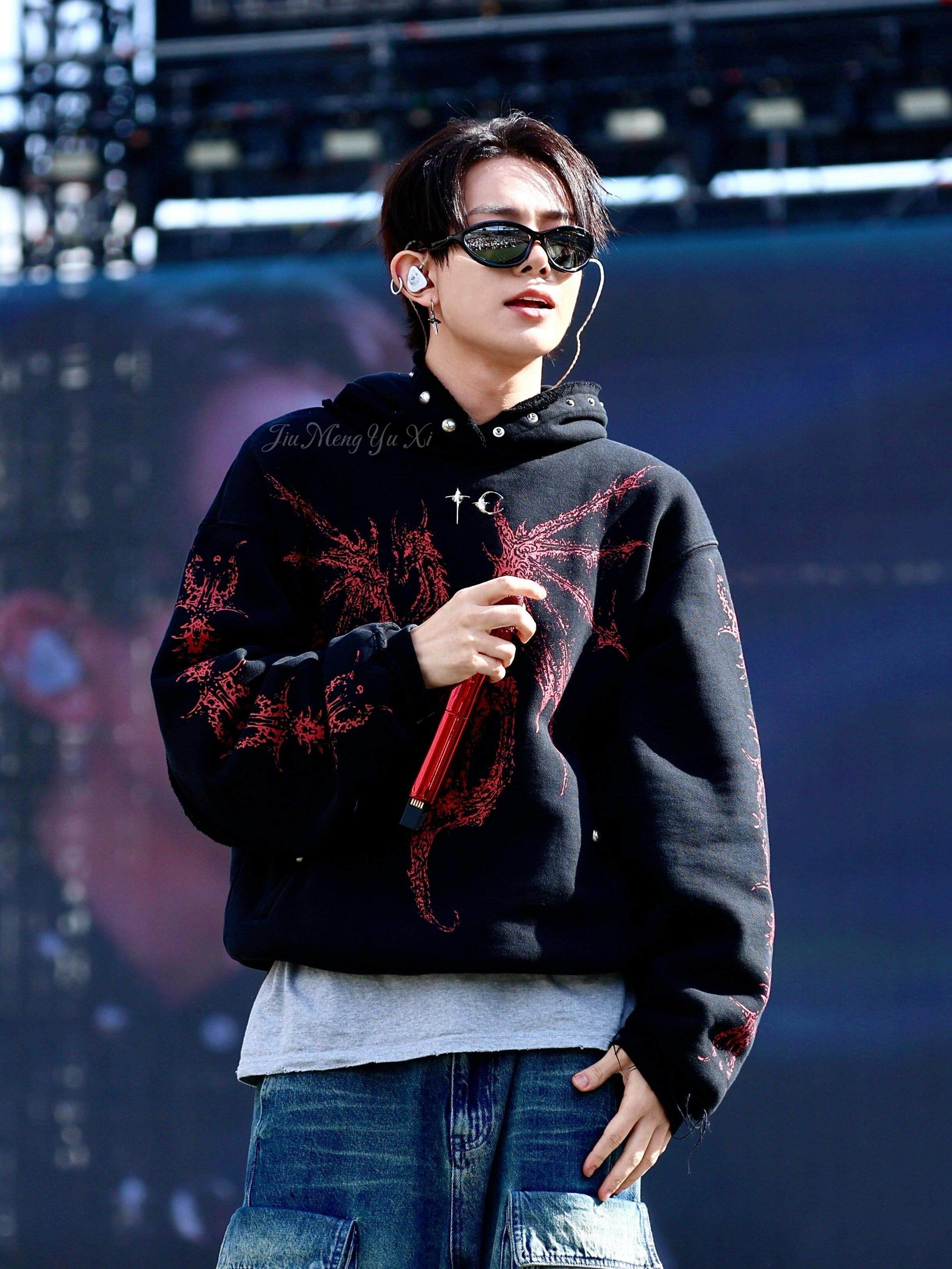 Printed vintage hoodie shirt