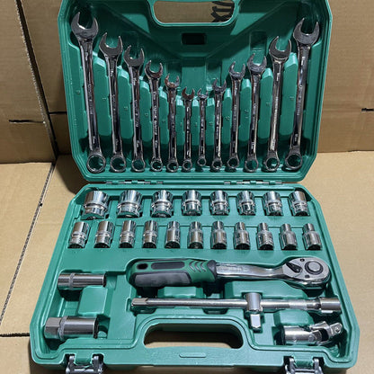 Professional 150-Piece Socket Wrench Set with Toolbox
