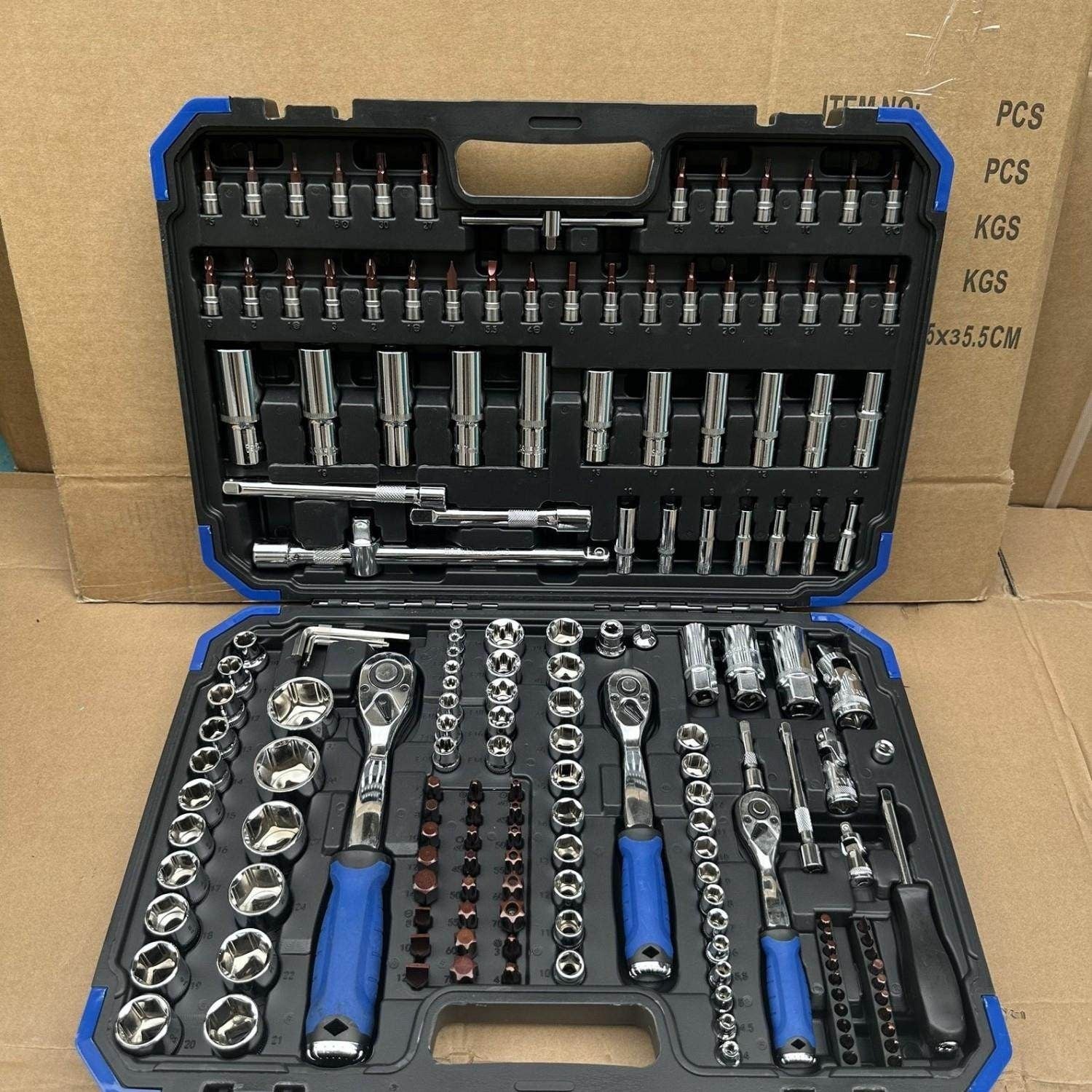 Professional 150-Piece Socket Wrench Set with Toolbox