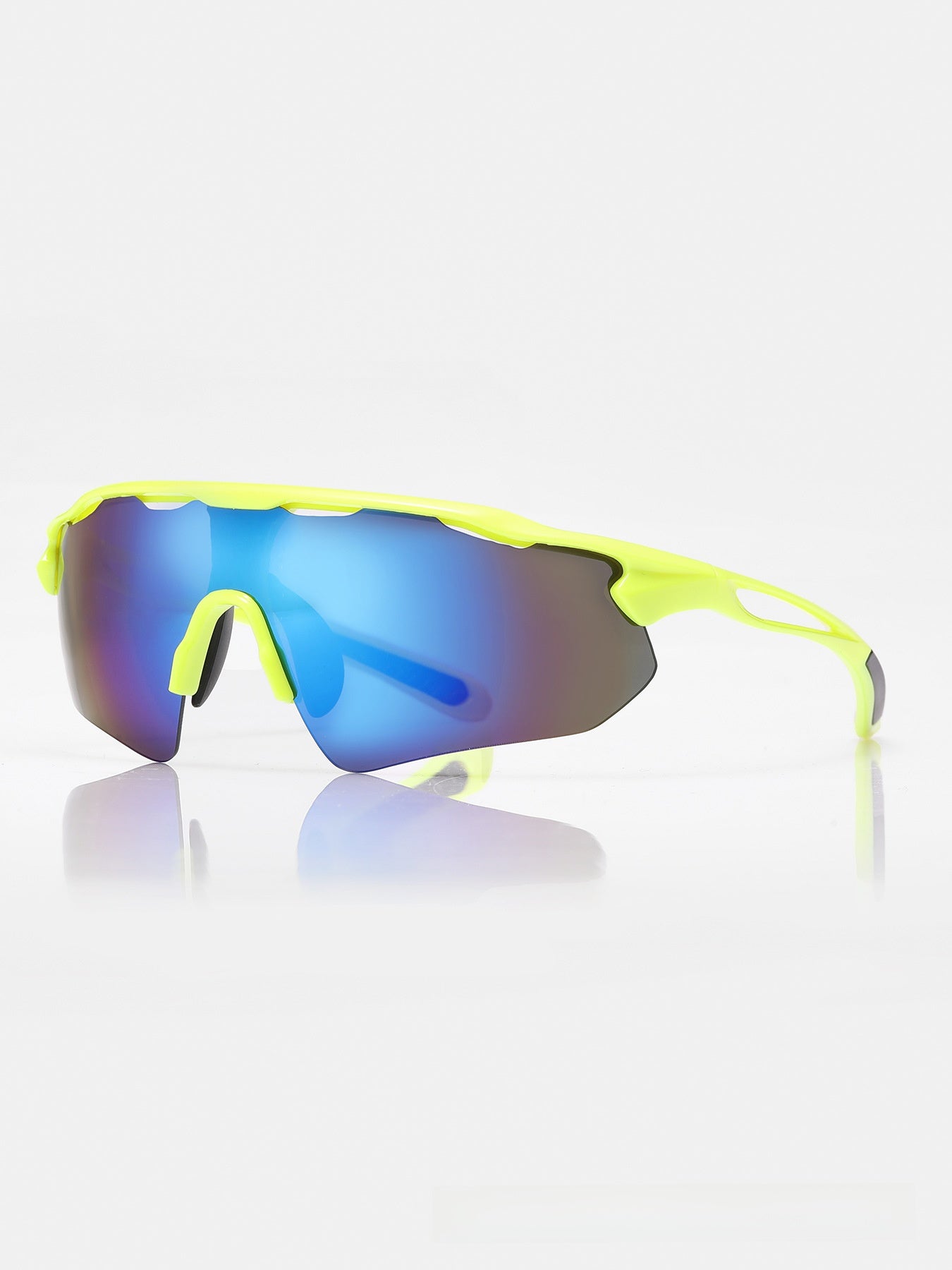 Professional road cycling glasses
