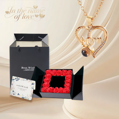 Projection Pendant Heart Clavicle Necklace