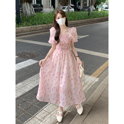 Puff-sleeve dress