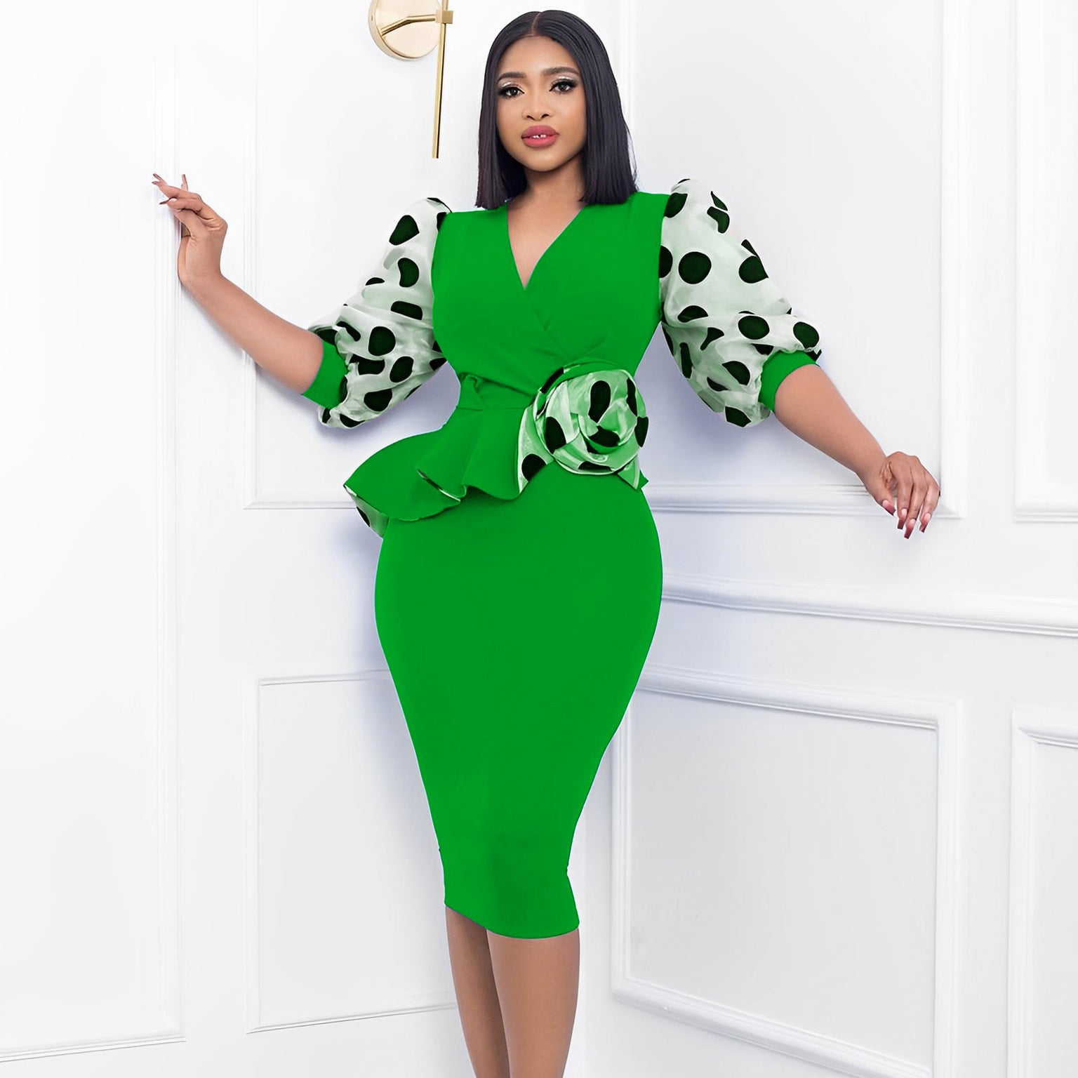 Puffed-sleeve dress