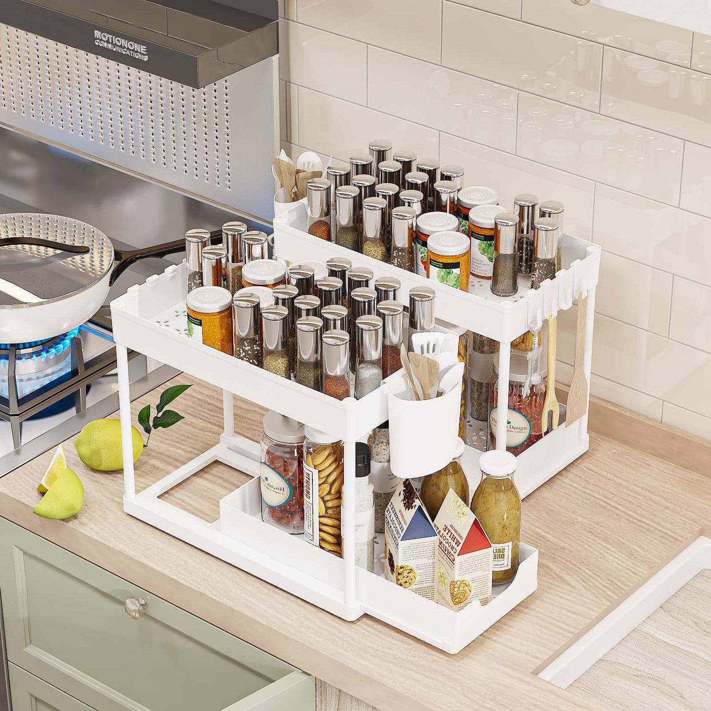 Pull-out storage rack