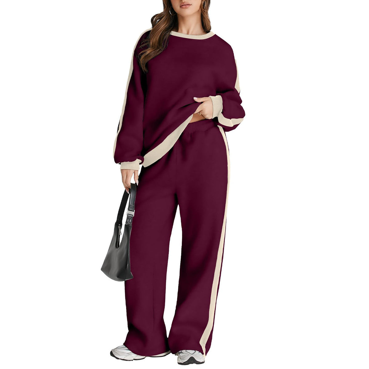 Pullover hoodie and sweatpants for women