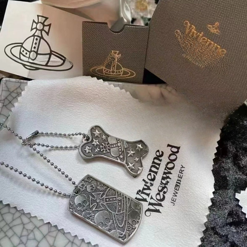 Punk-style necklace