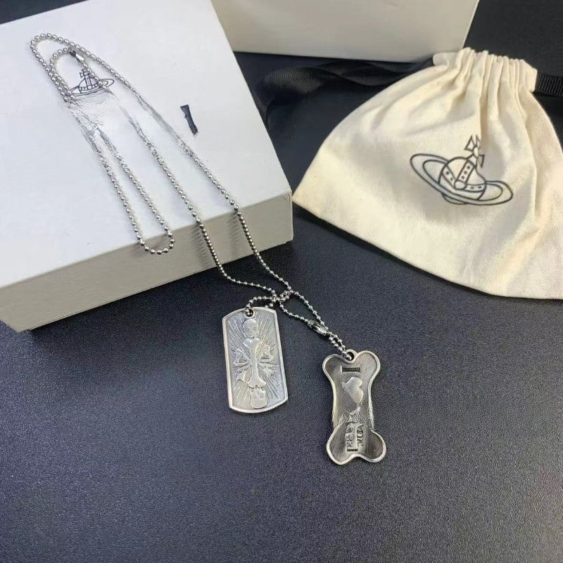 Punk-style necklace