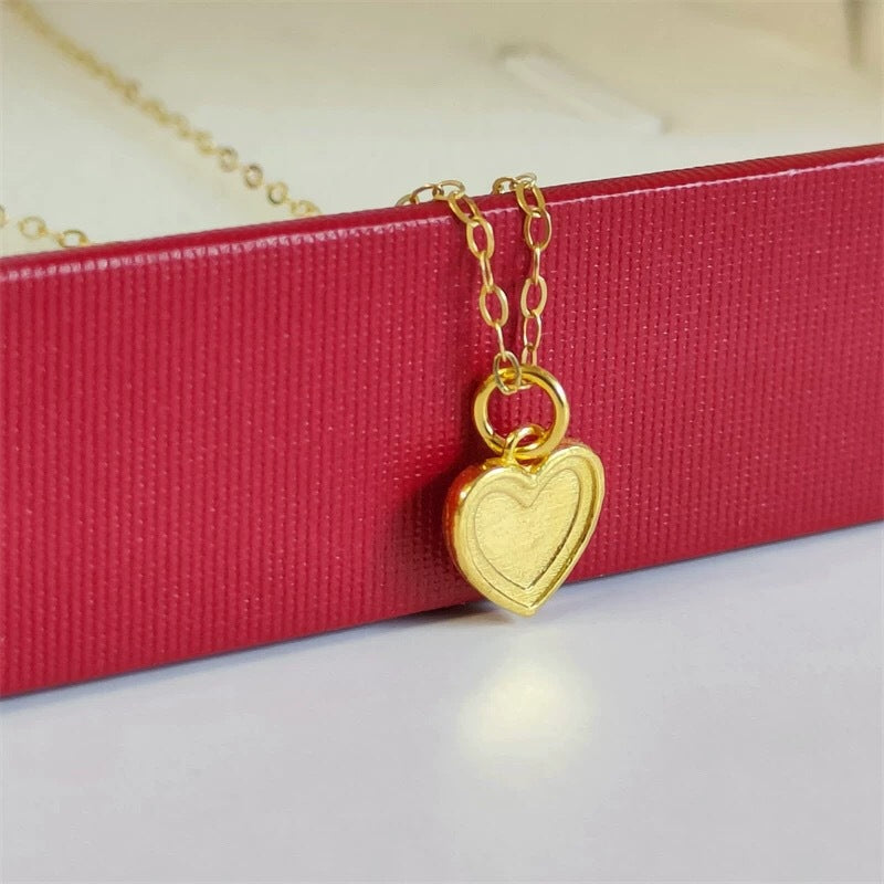 Pure Gold Slim Waist Pendant Necklace