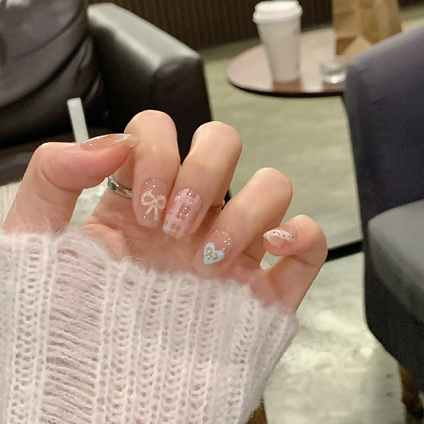 Purely for whitening nail patches