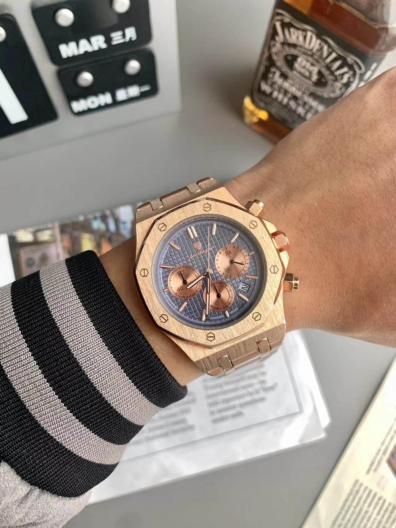 Quartz Wrist Watch