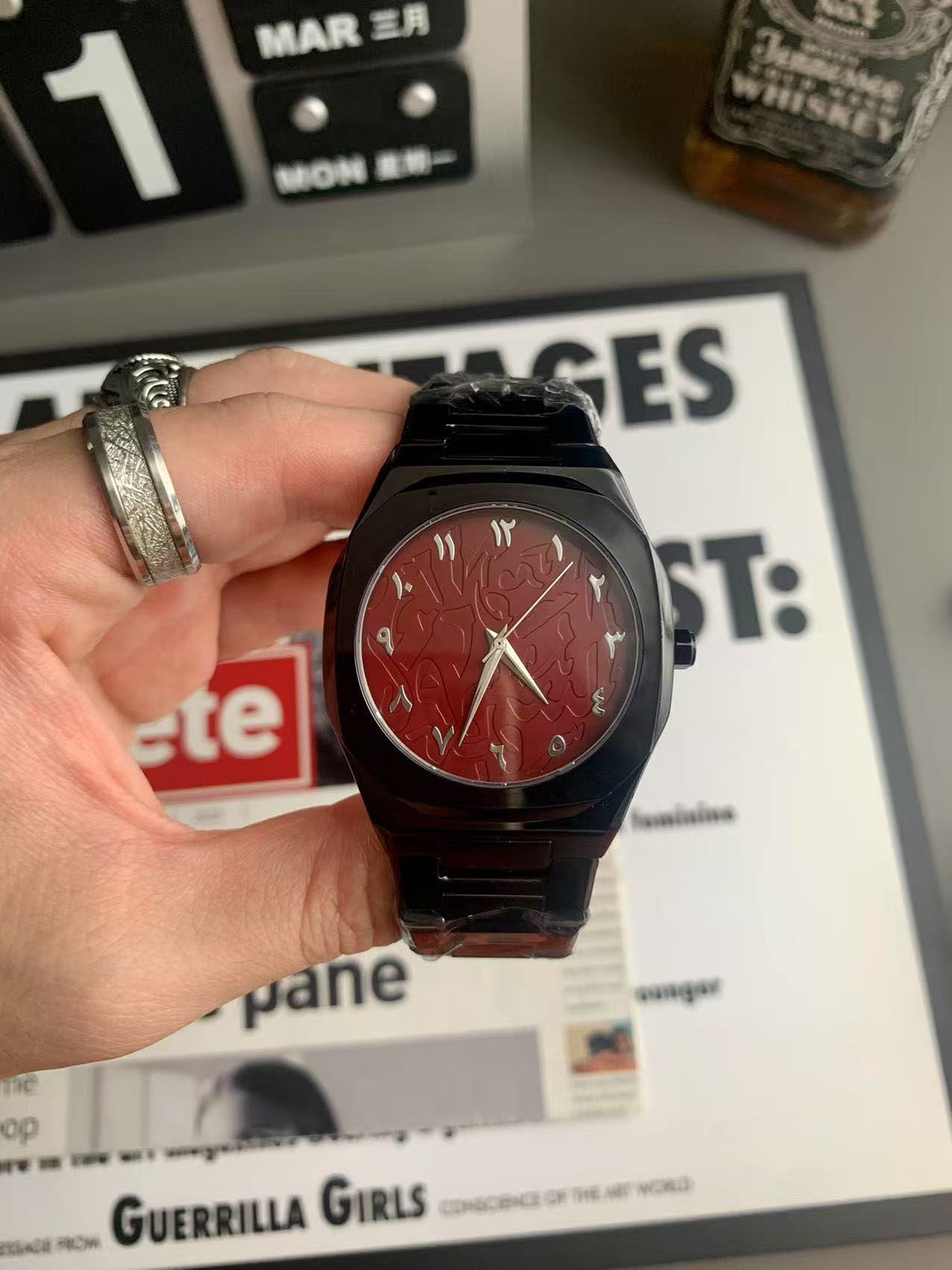 Quartz Wristwatch