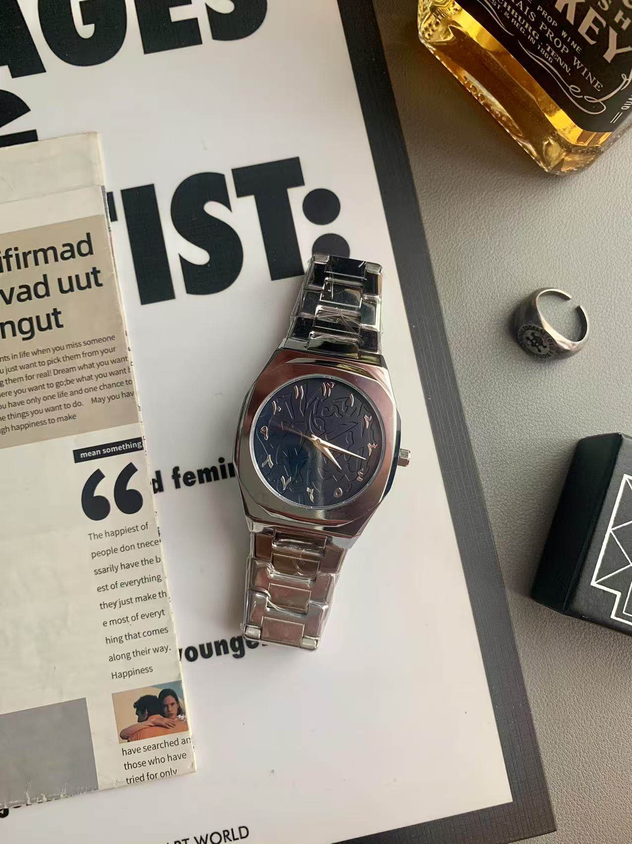 Quartz Wristwatch