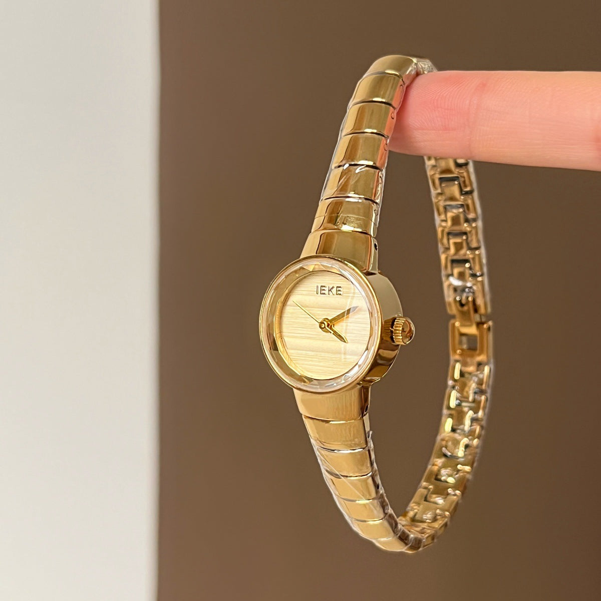 Quartz Wristwatch