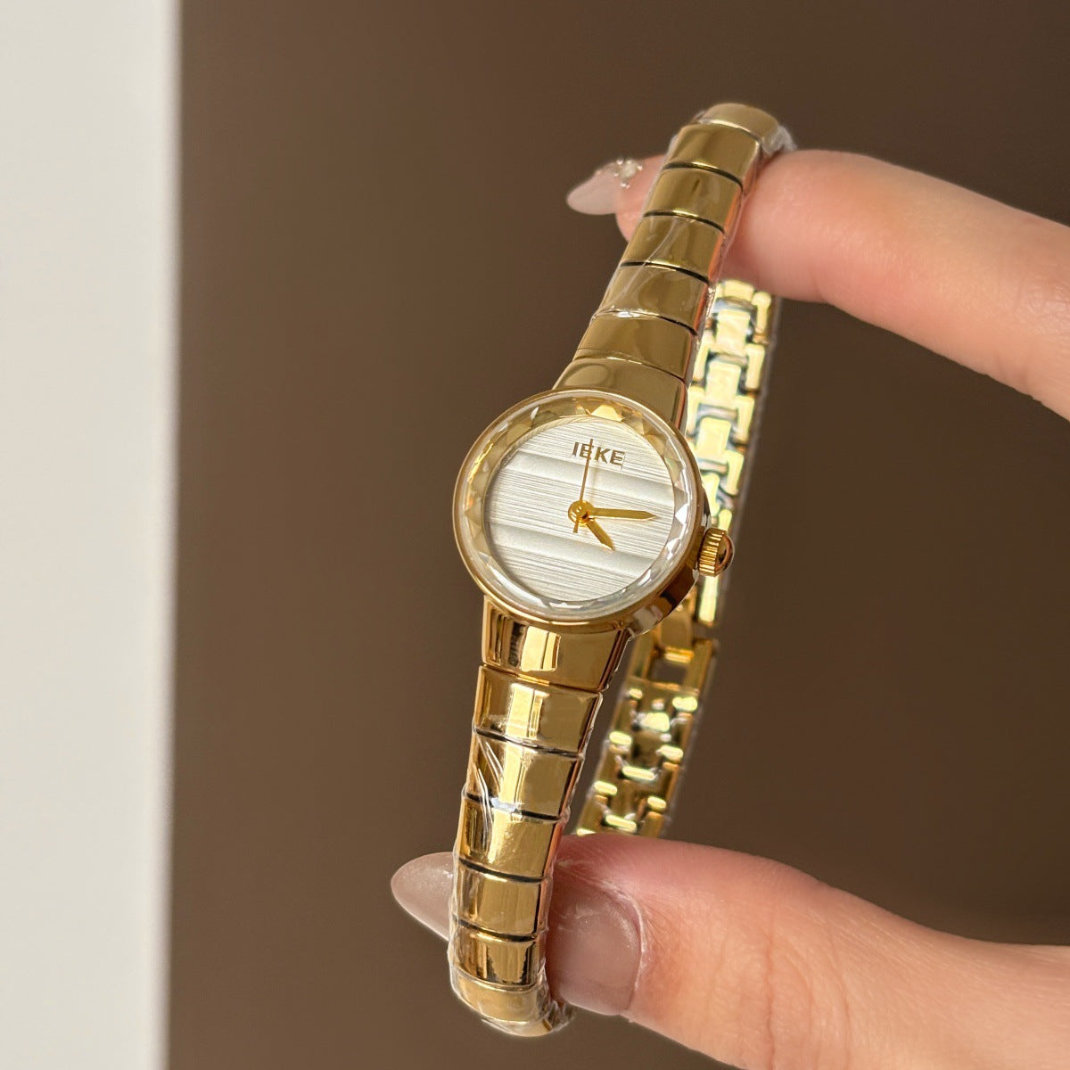 Quartz Wristwatch