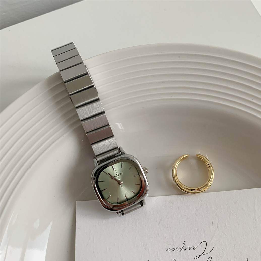 Quartz Wristwatch