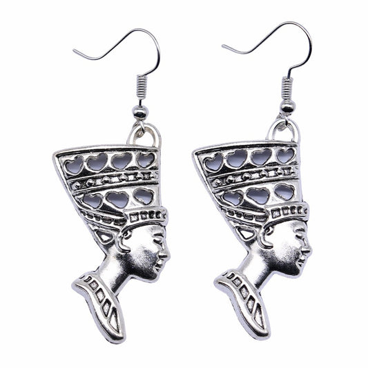 Queen Pendant Earrings
