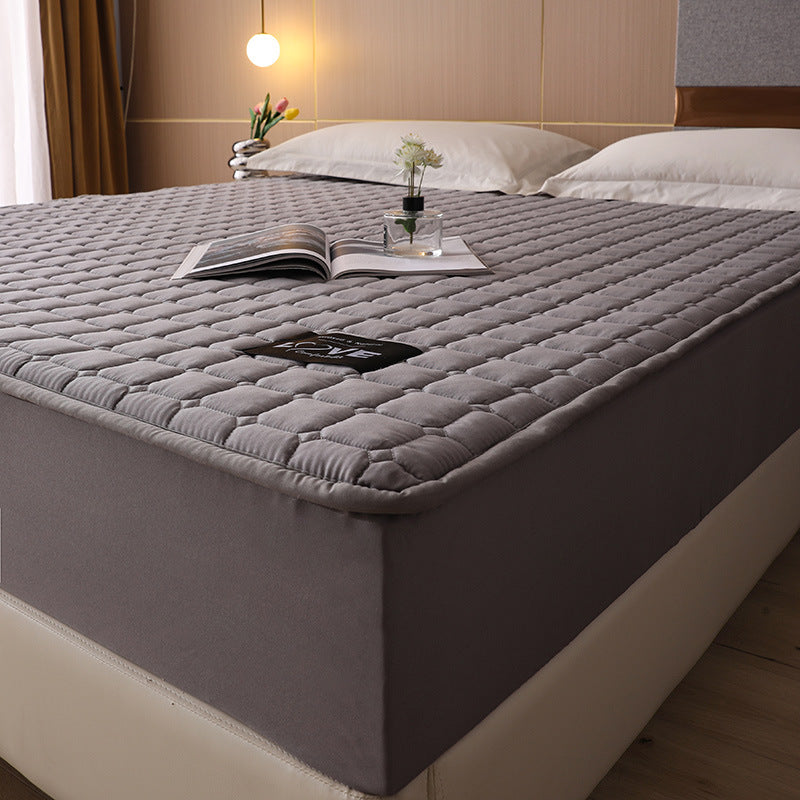 Quilted bed cover