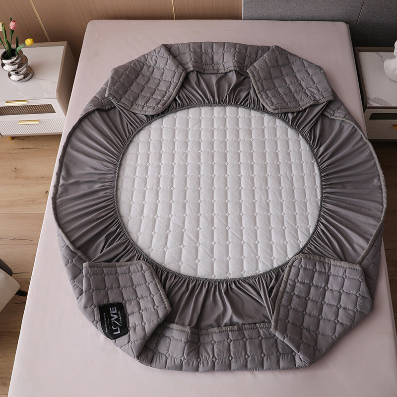Quilted bed cover