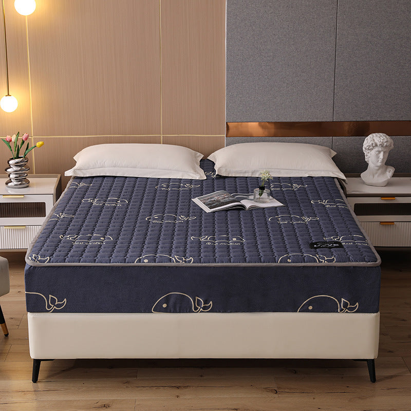 Quilted bed cover