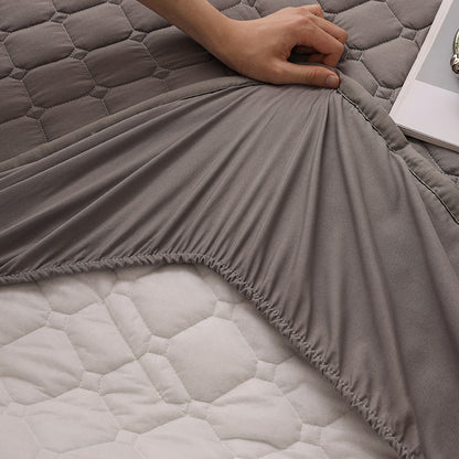 Quilted bed cover
