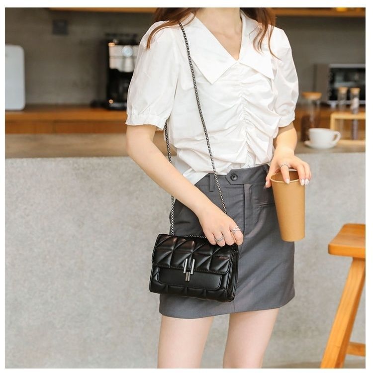 Quilted Chain Shoulder Bag