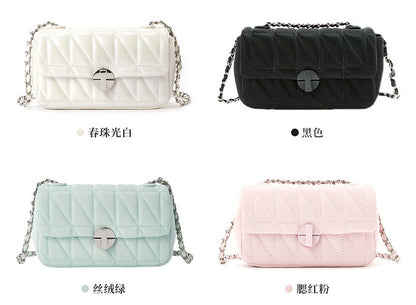 Quilted Chain Shoulder Bag