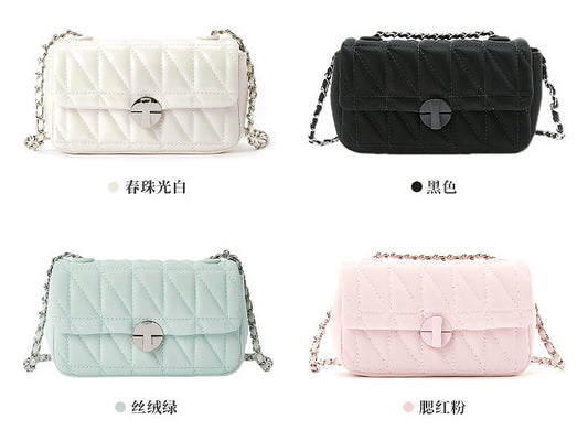 Quilted Chain Shoulder Bag