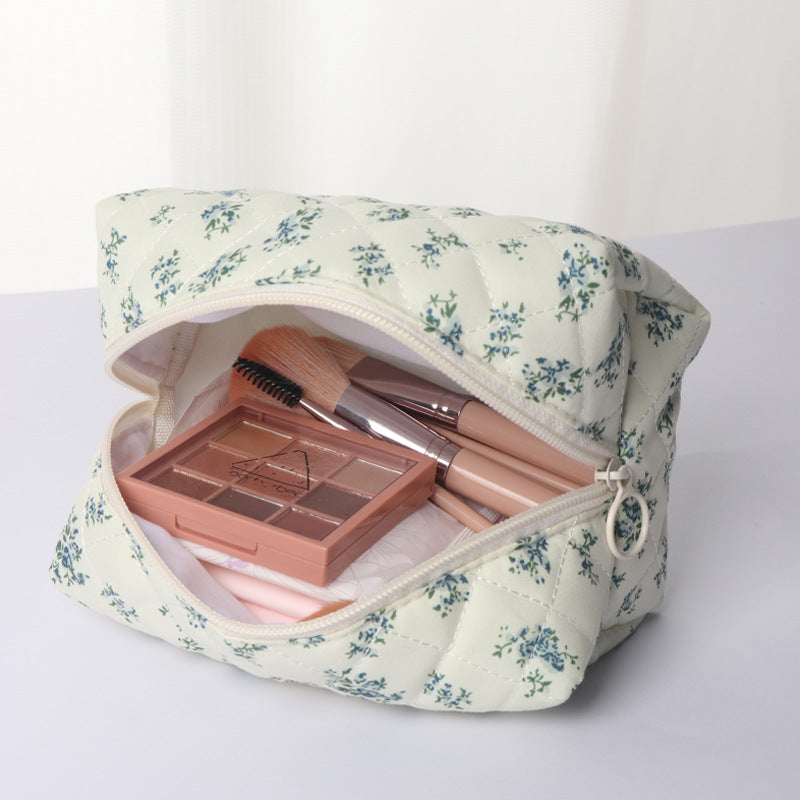 Quilted makeup bag
