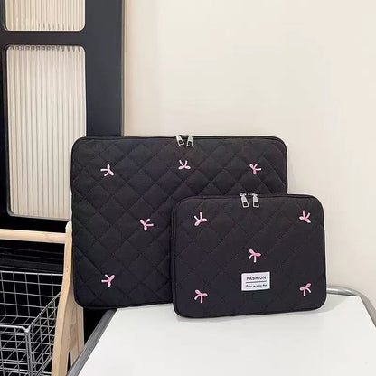 Quilted Tablet Cosmetics Organizer Bag