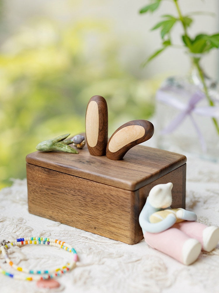Rabbit-Ear Storage Box