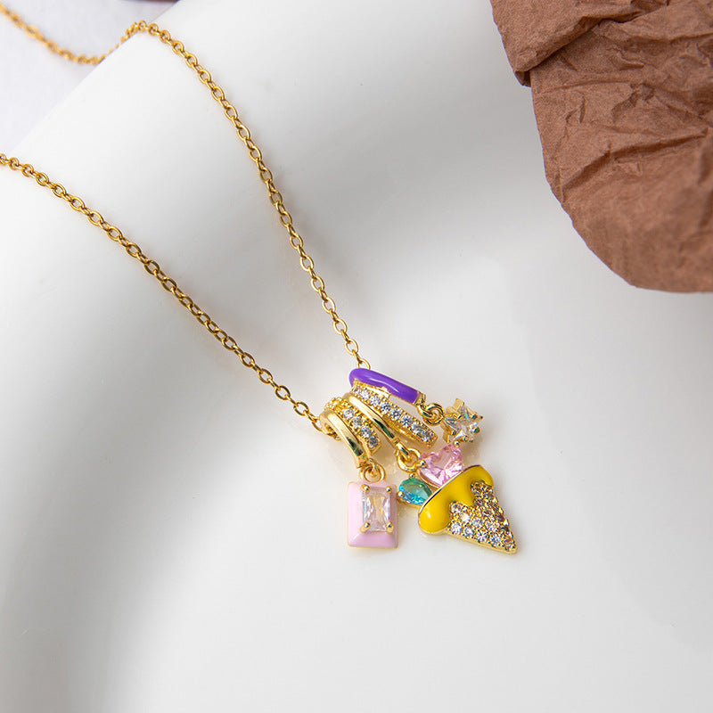 Rare Design Star Necklace