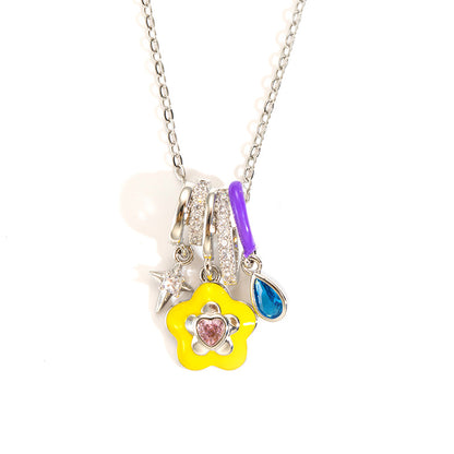 Rare Design Star Necklace