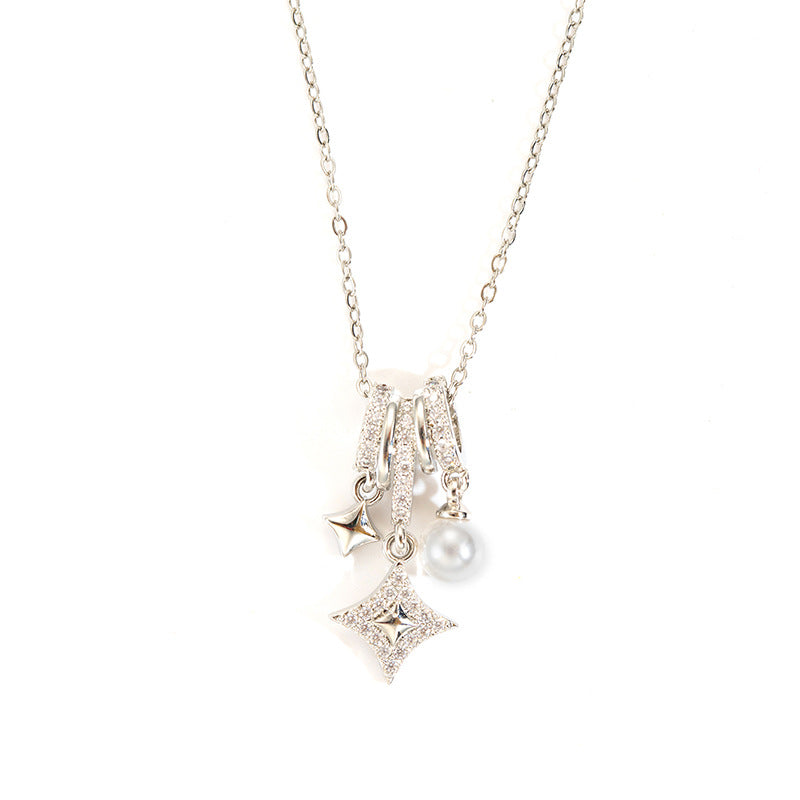 Rare Design Star Necklace
