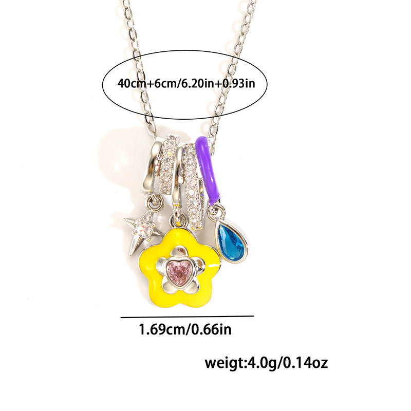 Rare Design Star Necklace