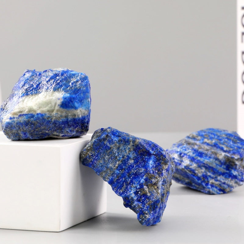 Raw lapis lazuli