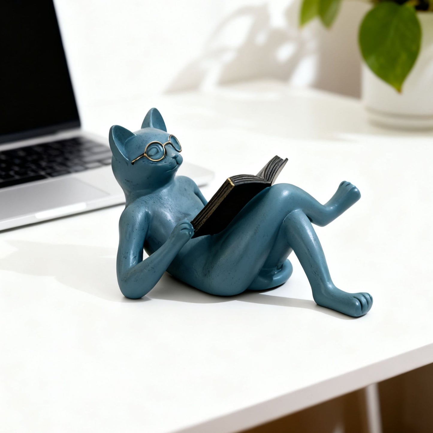 Reading Cat Resin Sculpture Garden Study Decoration
