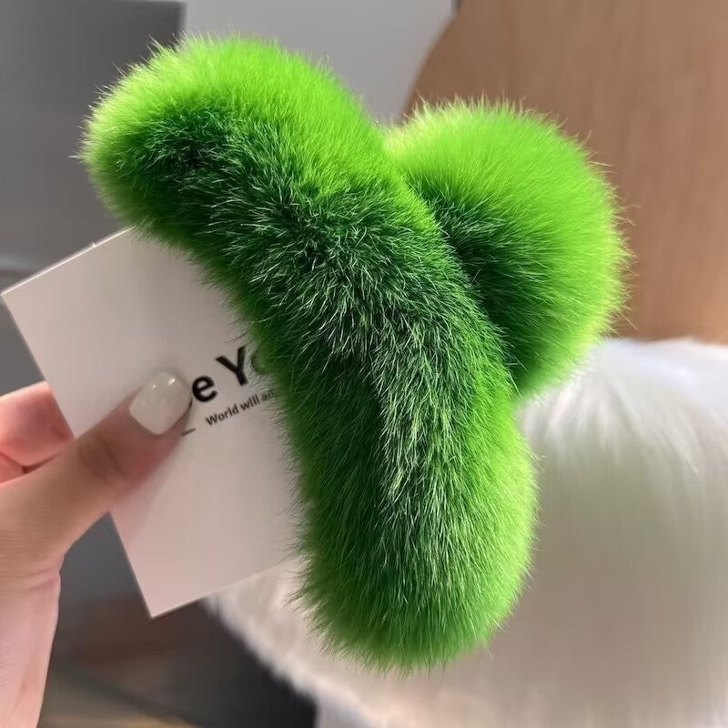 Real beaver fur claws