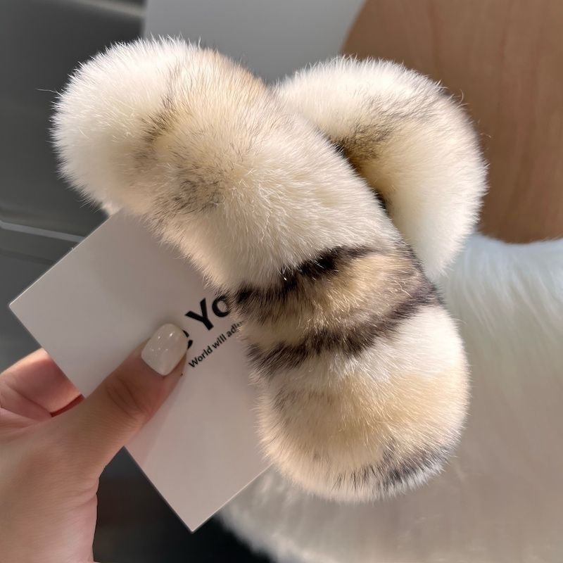 Real beaver fur claws
