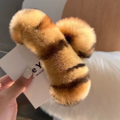 Real beaver fur claws
