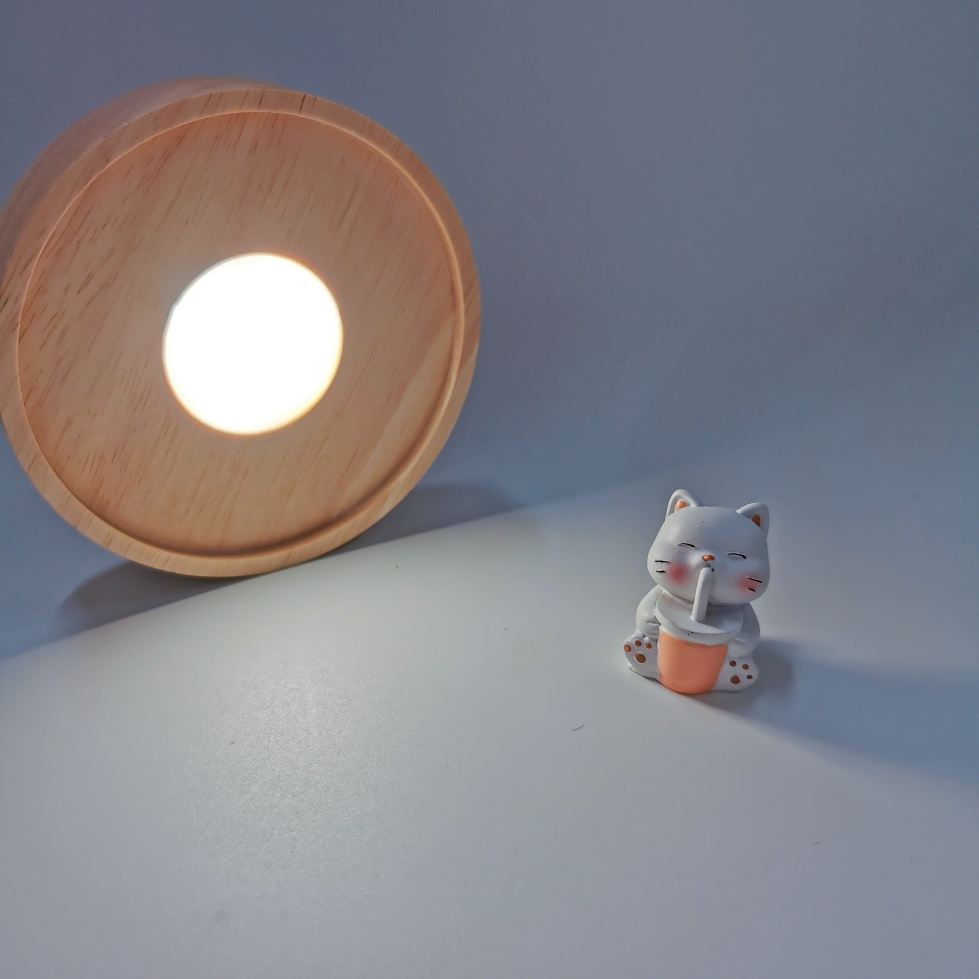 Rechargeable Wooden LED Aromatherapy Lamp Base with Crystal Cup