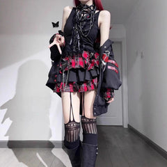 Red plaid print skirt with chain