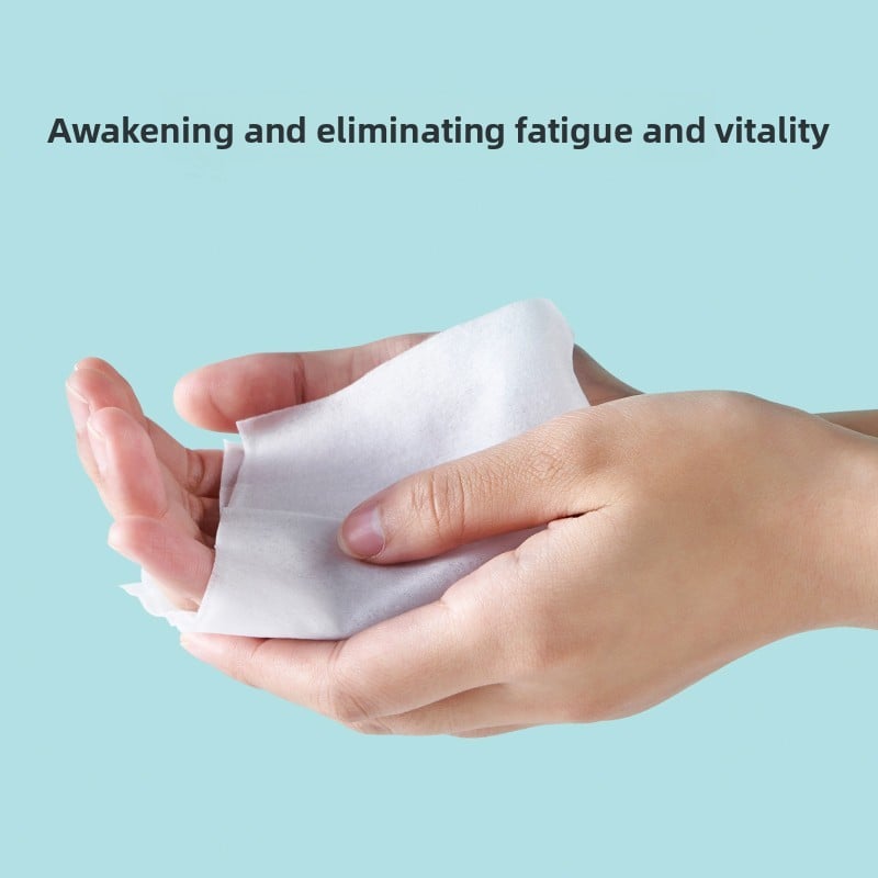 Refreshing and cooling wet wipes