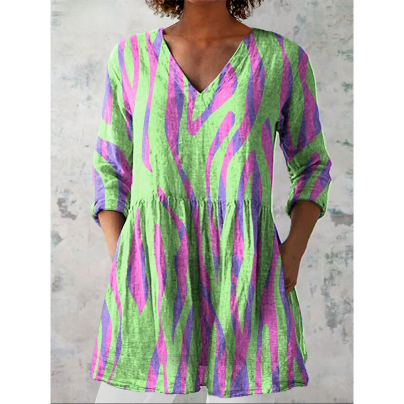Relaxed and comfortable digital print, round-neck short-sleeve women's top