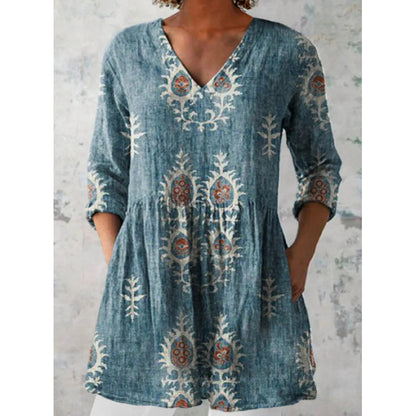 Relaxed and comfortable digital print, round-neck short-sleeve women's top