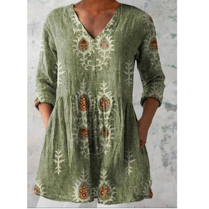 Relaxed and comfortable digital print, round-neck short-sleeve women's top