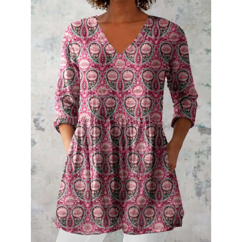 Relaxed and comfortable digital print, round-neck short-sleeve women's top