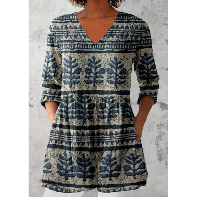Relaxed and comfortable digital print, round-neck short-sleeve women's top