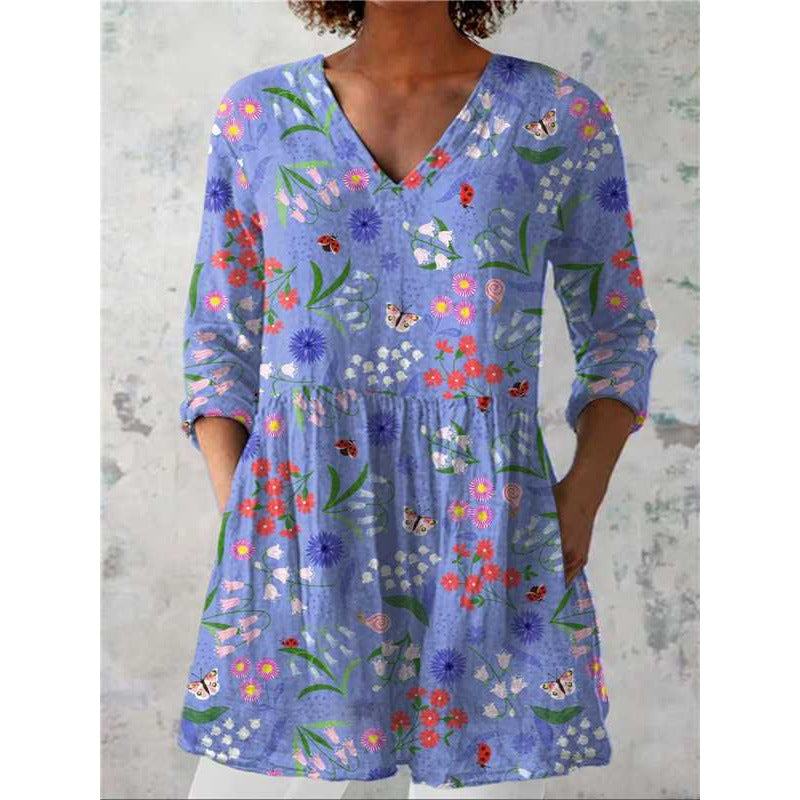 Relaxed and comfortable digital-print, round-neck, short-sleeve women's top